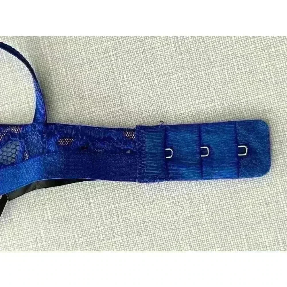 Frederick's Of Hollywood Sz M Jessica Bralette Blue Lace Sexy Comfy Unique NWT - Picture 8 of 10